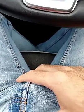 ManuRod1981 online show from November 14, 2025, 2:27 pm