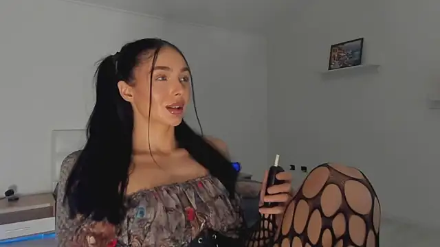 IvyKaelani online show from March 11, 2025, 5:02 pm