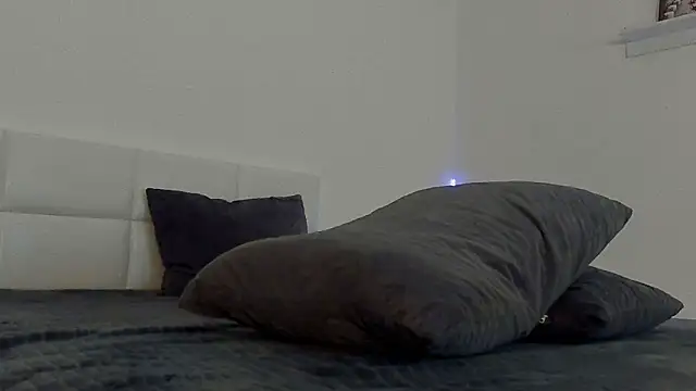 IvyKaelani online show from March 20, 2025, 5:15 pm