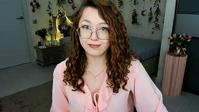 Snapshot of SereneFlame chatting on April 26, 2026, 7:22 pm SereneFlame online show from April 26, 2026, 7:22 pm