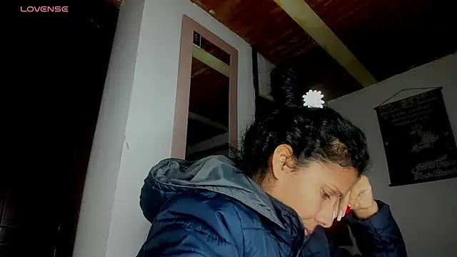 Snapshot of Nenita_Hot_ chatting on October 7, 2025, 4:31 am Nenita Hot  online show from October 7, 2025, 4:31 am