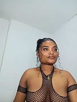 Snapshot of gianna_smith chatting on February 21, 2026, 6:14 am gianna smith online show from February 21, 2026, 6:14 am