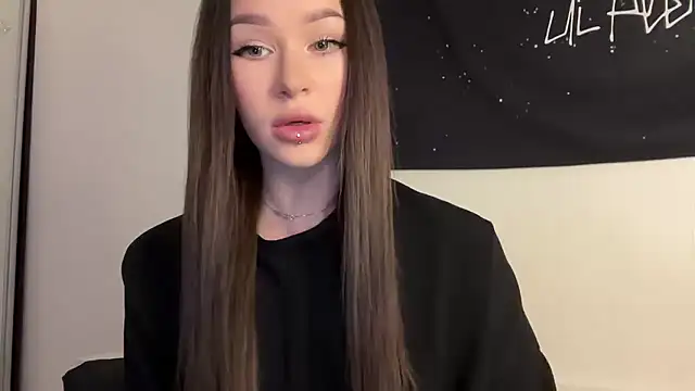 ur molly online show from January 16, 2026, 2:48 am