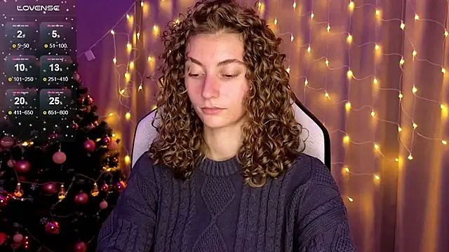 lady curls online show from December 18, 2024, 11:08 pm