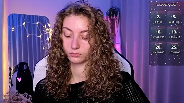 lady curls online show from March 14, 2025, 10:27 pm