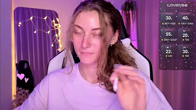 lady curls online show from March 22, 2025, 11:53 pm