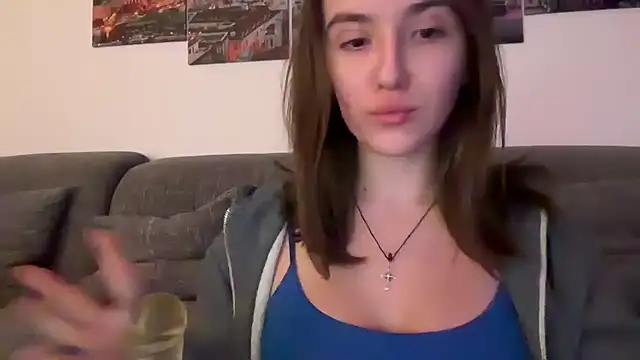 EmilyWi  online show from November 12, 2025, 10:09 pm