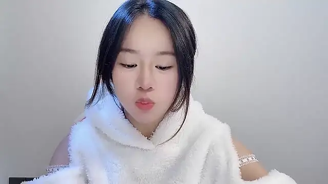 chloe-01 online show from November 23, 2025, 3:50 am