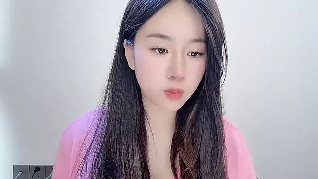 chloe-01 online show from November 25, 2025, 3:28 am