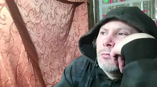 Snapshot of AgnichBan chatting on February 14, 2025, 10:25 pm AgnichBan online show from February 14, 2025, 10:25 pm