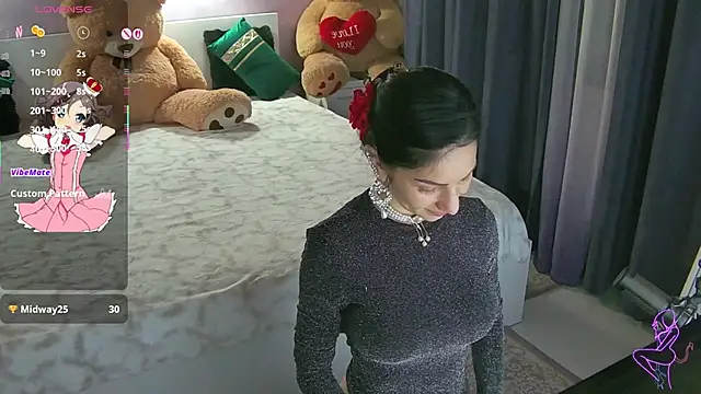 EvelynAisha online show from March 17, 2026, 6:44 pm