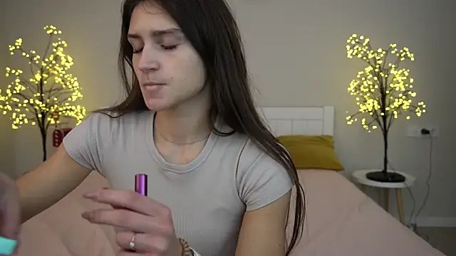 ValeryRoyale online show from February 5, 2025, 2:37 pm