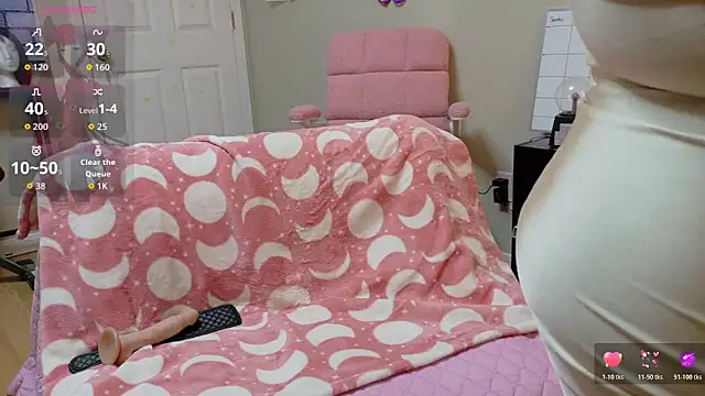 Snapshot of Luna1984 chatting on March 11, 2026, 8:26 pm Luna1984 online show from March 11, 2026, 8:26 pm