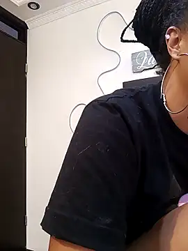 devi black13  online show from December 5, 2024, 4:31 am