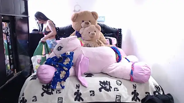 devi black13  online show from April 8, 2026, 10:21 pm