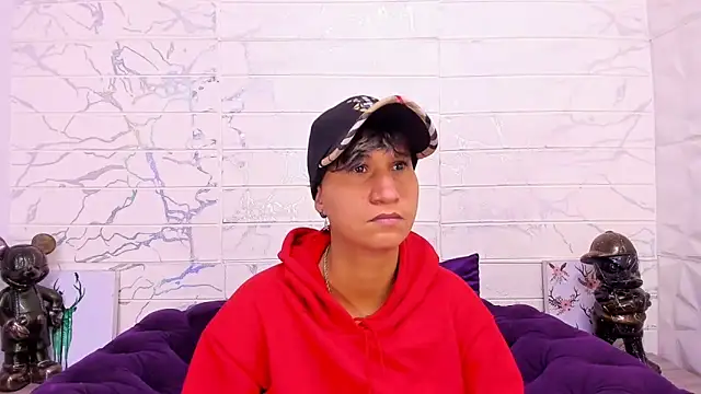 Im Milan Rs online show from February 18, 2025, 3:21 am