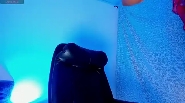 Snapshot of Dhapne_P chatting on December 6, 2024, 7:43 am Dhapne P online show from December 6, 2024, 7:43 am