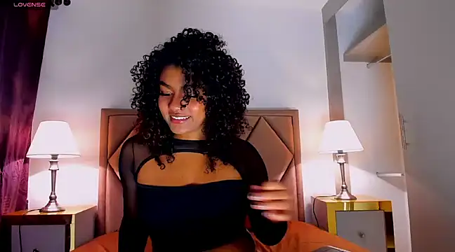 Snapshot of Dhapne_P chatting on March 20, 2025, 5:35 am Dhapne P online show from March 20, 2025, 5:35 am