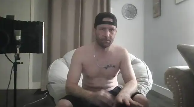 Snapshot of Edward_LongCock chatting on January 5, 2025, 3:00 am Edward LongCock online show from January 5, 2025, 3:00 am