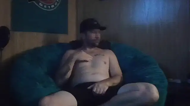 Edward LongCock online show from November 10, 2025, 5:39 am