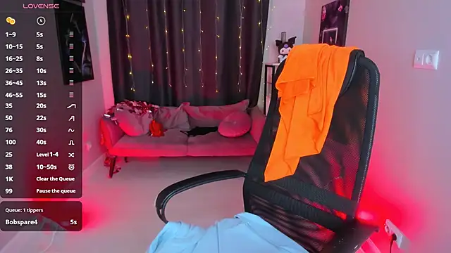 Bunny  of love online show from March 12, 2025, 7:49 pm