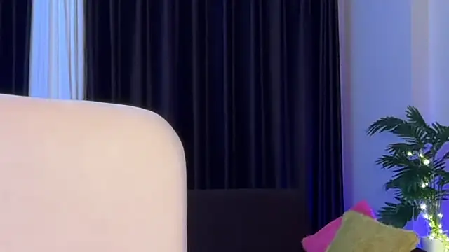 Snapshot of sexy_m23 chatting on October 1, 2025, 2:28 am sexy m23 online show from October 1, 2025, 2:28 am