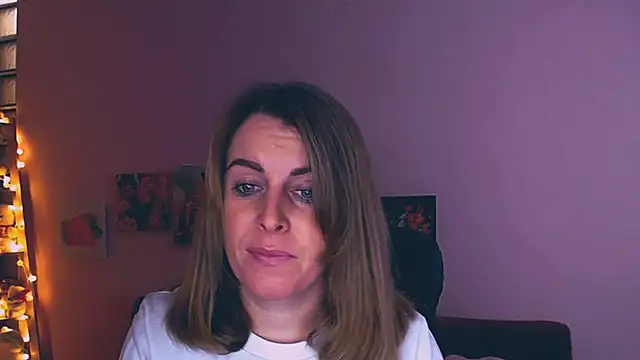 Hot Milady online show from January 27, 2025, 7:14 am