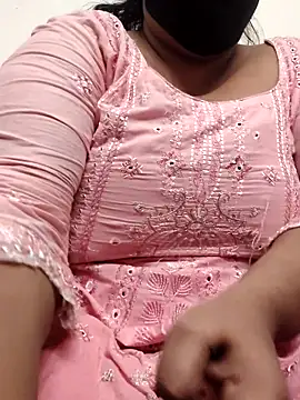 zeepe19 online show from October 24, 2025, 12:45 pm