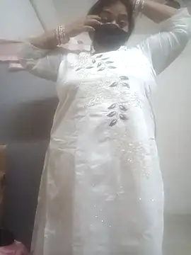 zeepe19 online show from March 23, 2026, 11:47 am