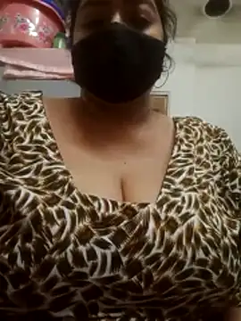 zeepe19 online show from April 8, 2026, 9:42 am