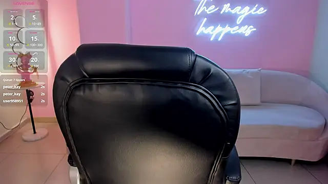 ValeriaRoldanX online show from February 19, 2025, 6:22 am