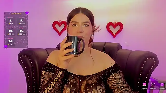 Snapshot of Miamontoya chatting on February 19, 2025, 11:36 pm Miamontoya online show from February 19, 2025, 11:36 pm