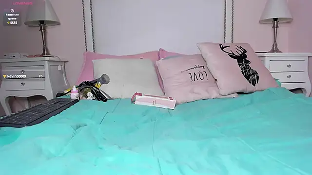 Snapshot of KIMAPRIL chatting on January 21, 2025, 10:51 pm KIMAPRIL online show from January 21, 2025, 10:51 pm