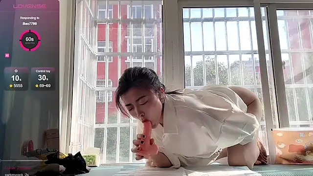 QianF-666 online show from December 30, 2024, 6:20 am