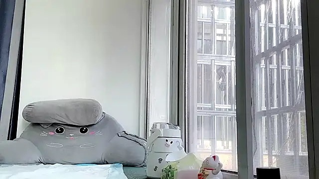 QianF-666 online show from February 6, 2025, 8:18 am