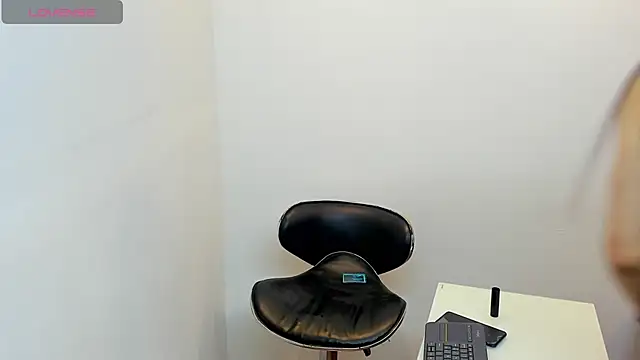 FRAN DESS online show from February 7, 2025, 8:10 pm