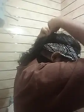 weeif online show from April 7, 2026, 9:48 pm