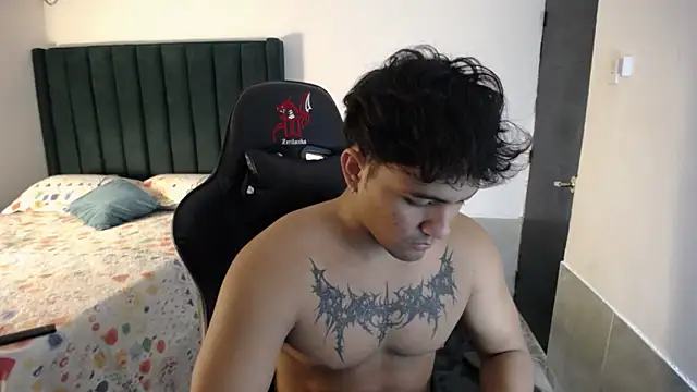 man dur07 online show from November 19, 2025, 9:04 pm