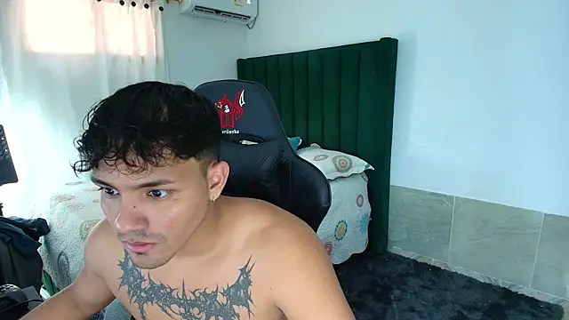 man dur07 online show from March 30, 2026, 8:10 pm