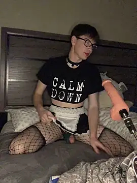 Snapshot of YourFavTwinkie chatting on December 23, 2024, 7:28 am YourFavTwinkie online show from December 23, 2024, 7:28 am