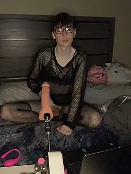 Snapshot of YourFavTwinkie chatting on January 25, 2025, 8:31 am YourFavTwinkie online show from January 25, 2025, 8:31 am