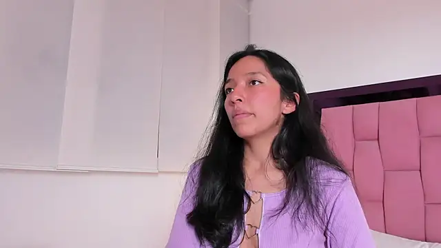 Valery wang online show from December 5, 2024, 7:06 pm