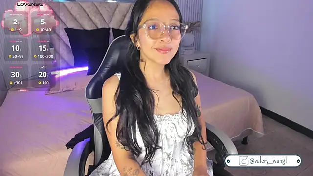 Valery wang online show from November 8, 2025, 11:54 am