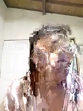 florecita69 online show from October 28, 2025, 2:26 am