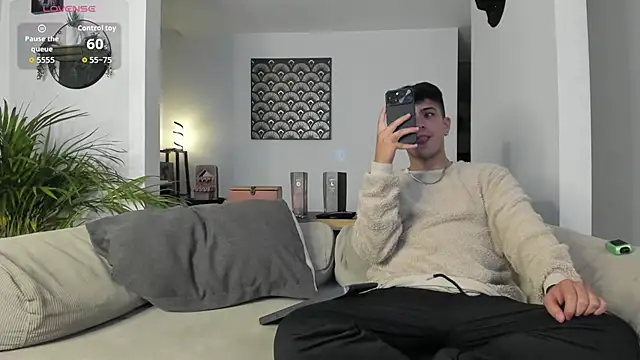 Snapshot of Ryan_Clark_ chatting on June 4, 2026, 12:16 am Ryan Clark online show from June 4, 2026, 12:16 am
