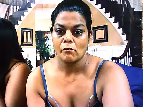 indianCherryPie online show from October 15, 2025, 7:03 pm