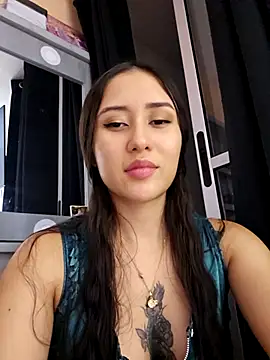 Selena blake online show from November 5, 2025, 11:38 pm