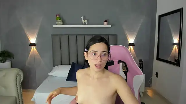 angelica dymond online show from January 21, 2025, 10:30 pm