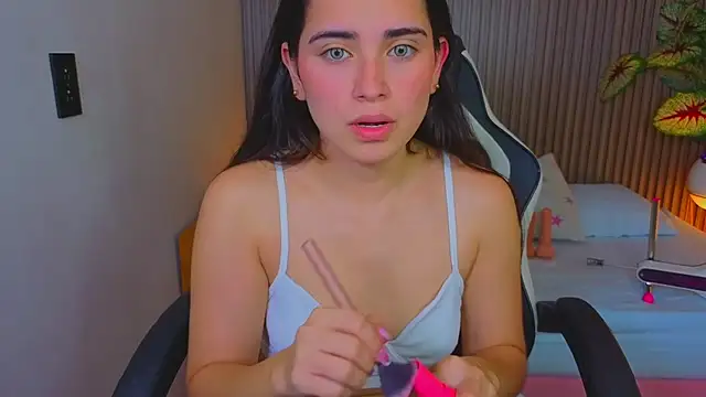 angelica dymond online show from February 7, 2026, 12:42 pm