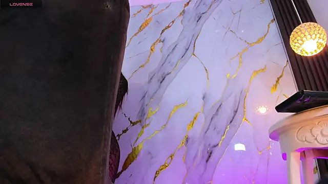 black cami online show from April 17, 2026, 11:30 pm